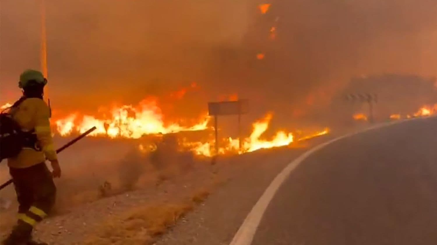 "Il n'y a pas de mot pour décrire l'accueil qu'on a ici" : à Garrucha en Andalousie, la solidarité s'organise pour accueillir les sinistrés de l'incendie